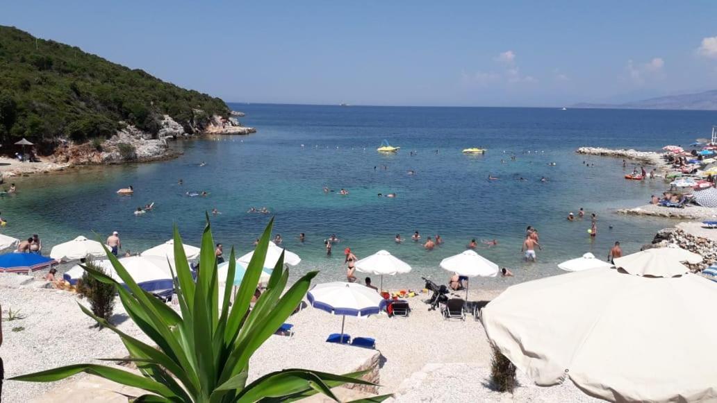 Garden Vila Ermali クサミル エクステリア 写真