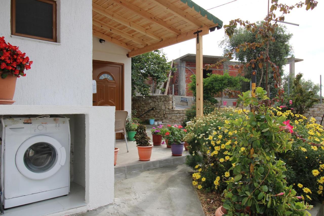 Garden Vila Ermali クサミル エクステリア 写真
